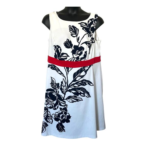 In Studio women's whimsical floral plus size 20 W dress - Picture 1 of 10
